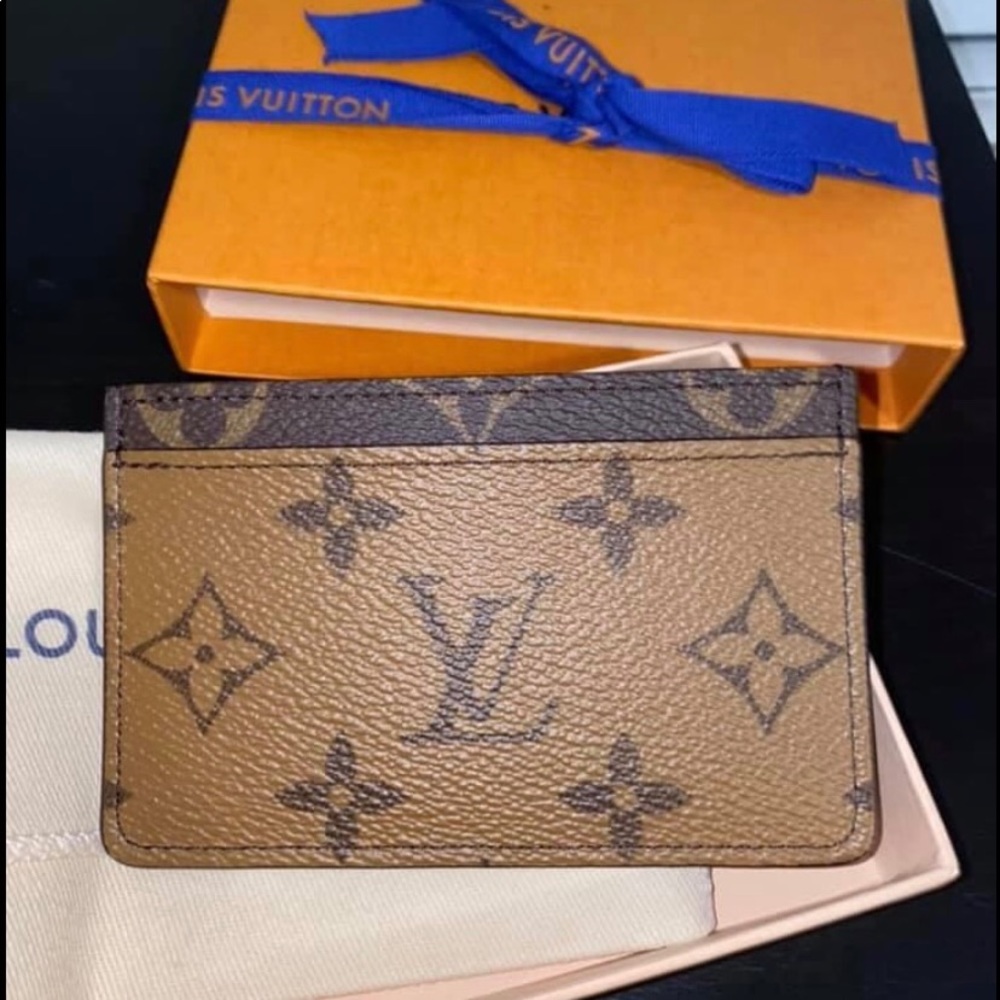 Louis Vuitton Reverse Card Holder - Picture 3 of 6